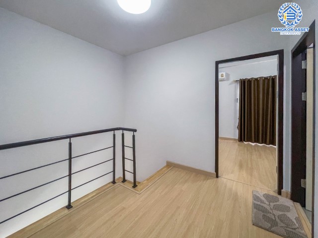 *****ทาวน์เฮ้าส์มือสองย่านกรุงเทพฯ ม.ศุภาลัยวิลล์ เพชรเกษม69 เนื้อที่มากถึง 19.1 ตร.ว. ฟังก์ชัน 3 ห้องนอน 2 ห้องน้ำ 2 ที่จอดรถ บ้านใหม่ไม่เคยเข้าอยู่ แถมฟรี! 2 เครื่องปรับอากาศ 1 เครื่องทำน้ำอุ่น และเฟอร์ฯ ทั้งหมด บนทำเลเชื่อมต่อทุกการเดินทาง ถ.เพชรเกษม, ถ.พุทธมณฑลสาย3, ถ.บางบอน ใกล้เดอะมอล์ บางแค